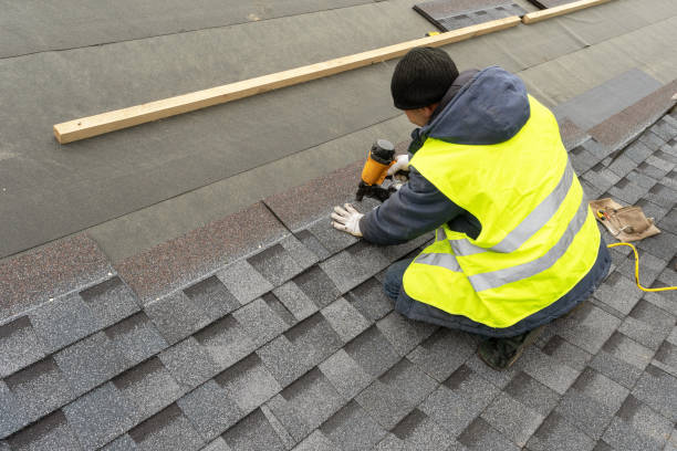 Best Shingle Roofing Installation  in Juneau, WI